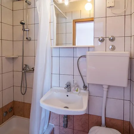 Jurina 2 Apartment Krk Town