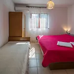 Jurina 2 Apartman *
