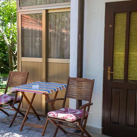 Jurina 2 Apartment